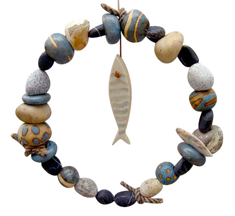 Jand Guest caostal art - Fish Wreath